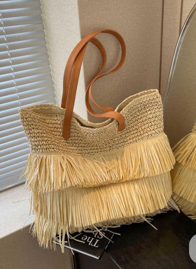 Bolsa tote em palha natural