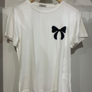 T-shirt baby look Laço Pedras