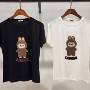 T-shirt baby look Labubu