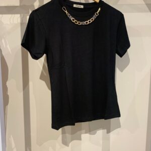 T-shirt baby look Colar